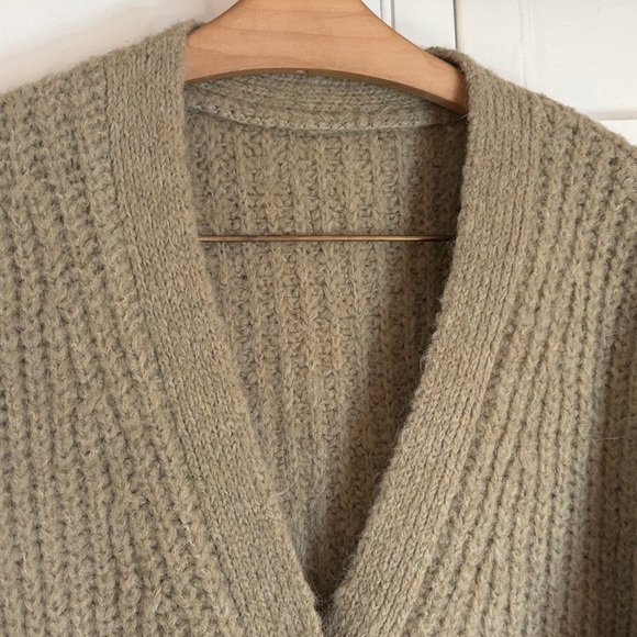 JENNI KAYNE
Alpaca Cocoon Cardigan size small - Picture 4 of 9